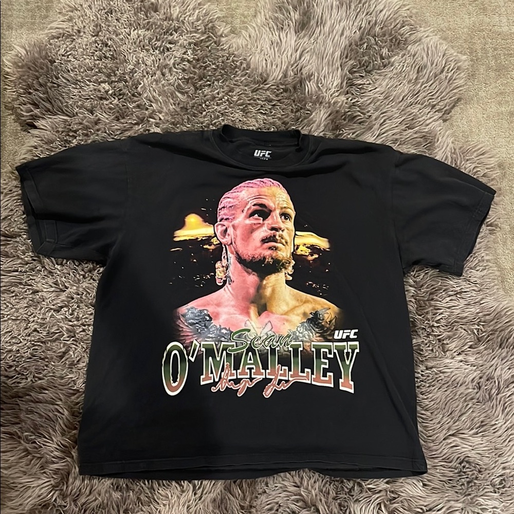 UFC Black Short Sleeve Tee with Graphic Design
